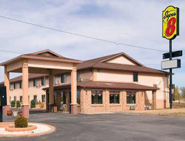 Super 8 By Wyndham Hotel